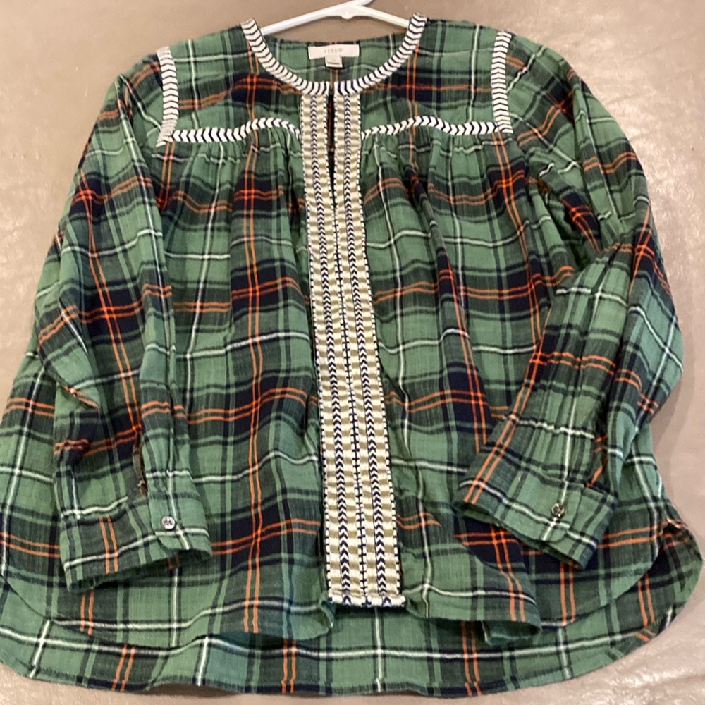 J Crew pullover blouse. 10P. Lightly worn. Dark green, navy and red plaid.